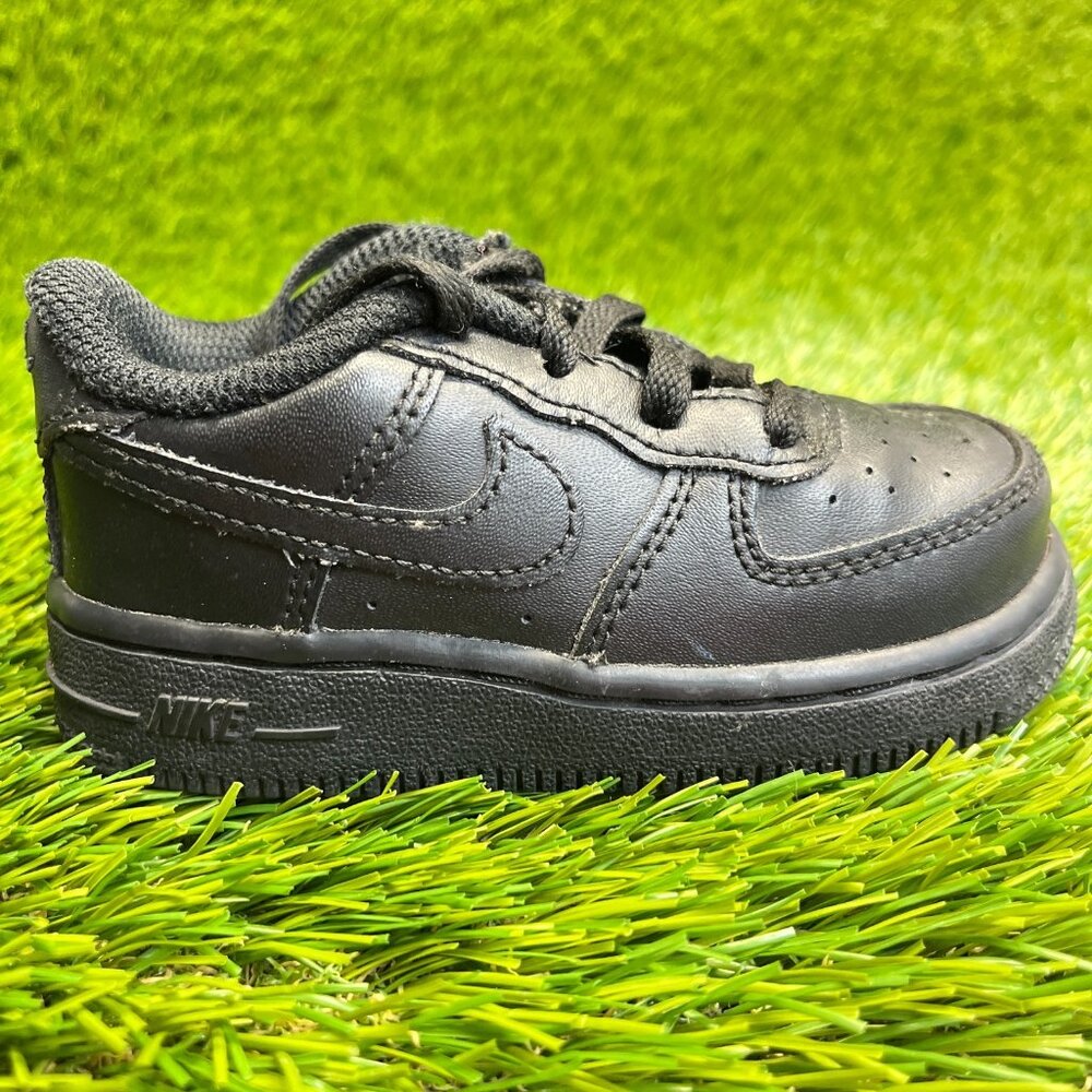 Nike Air Force 1 LE Toddler Size 6C Triple Black Athletic Leather Shoes Sneakers
